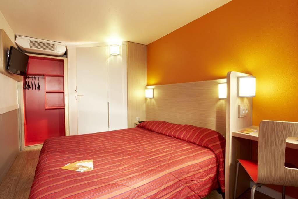 Premiere Classe Paris Ouest - Nanterre - La Defense Luaran gambar
